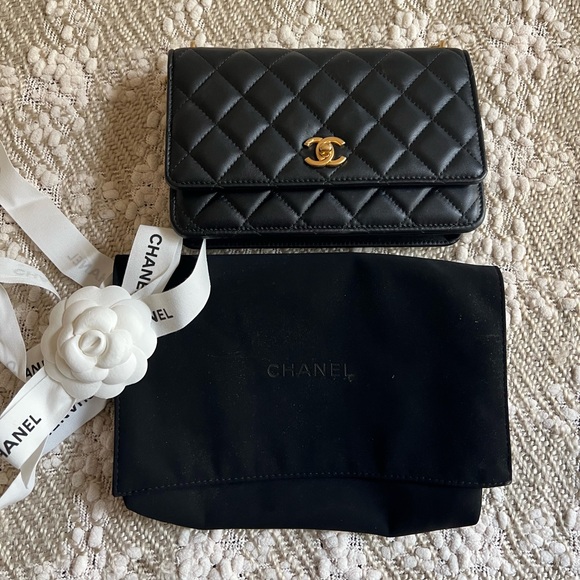 CHANEL Wallet on Chain - Picture 9 of 16